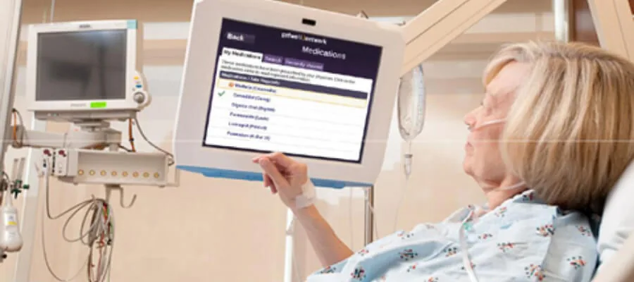 Interaktive Unterhaltung am Krankenbett